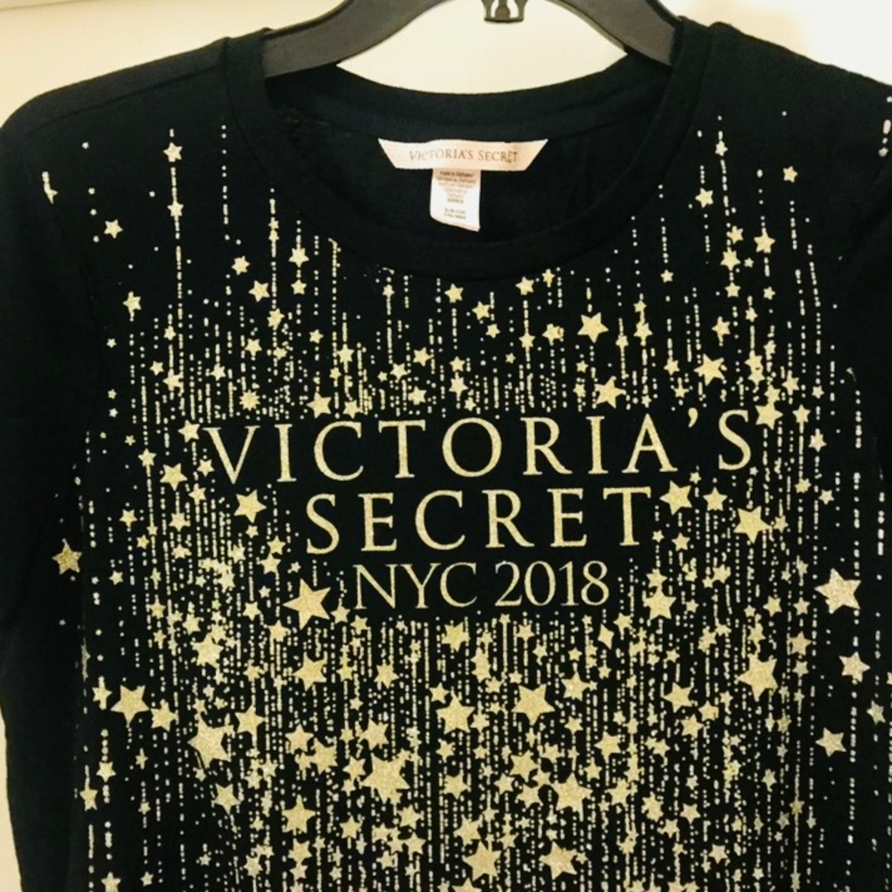 RARE Victoria's Secret NYC 2018 Fashion Show Anniversary Shirt - Gold Stars